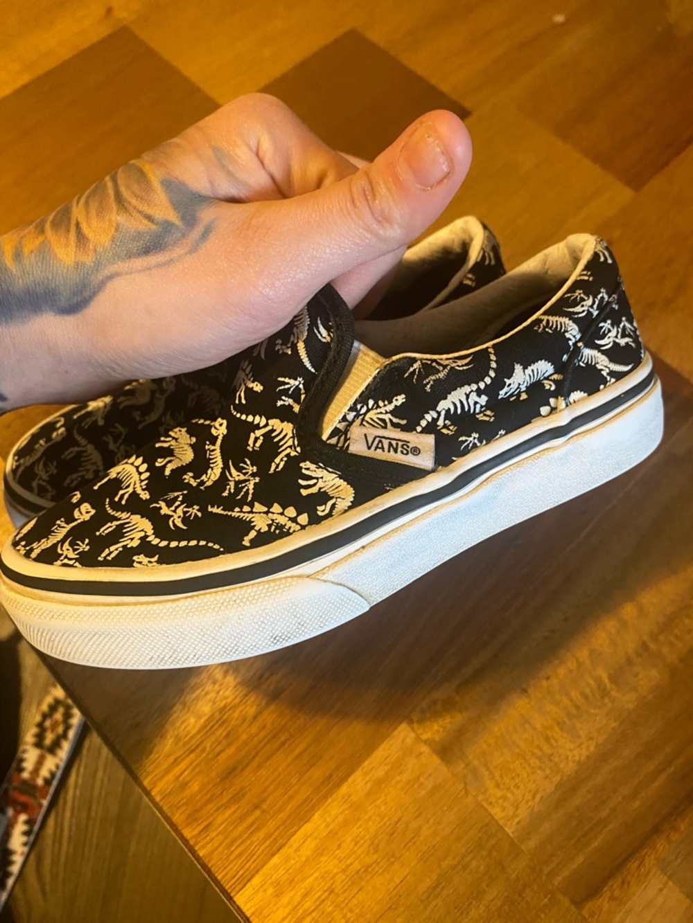 Vans - Picture 4 of 5